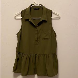 American Eagle ruffle top